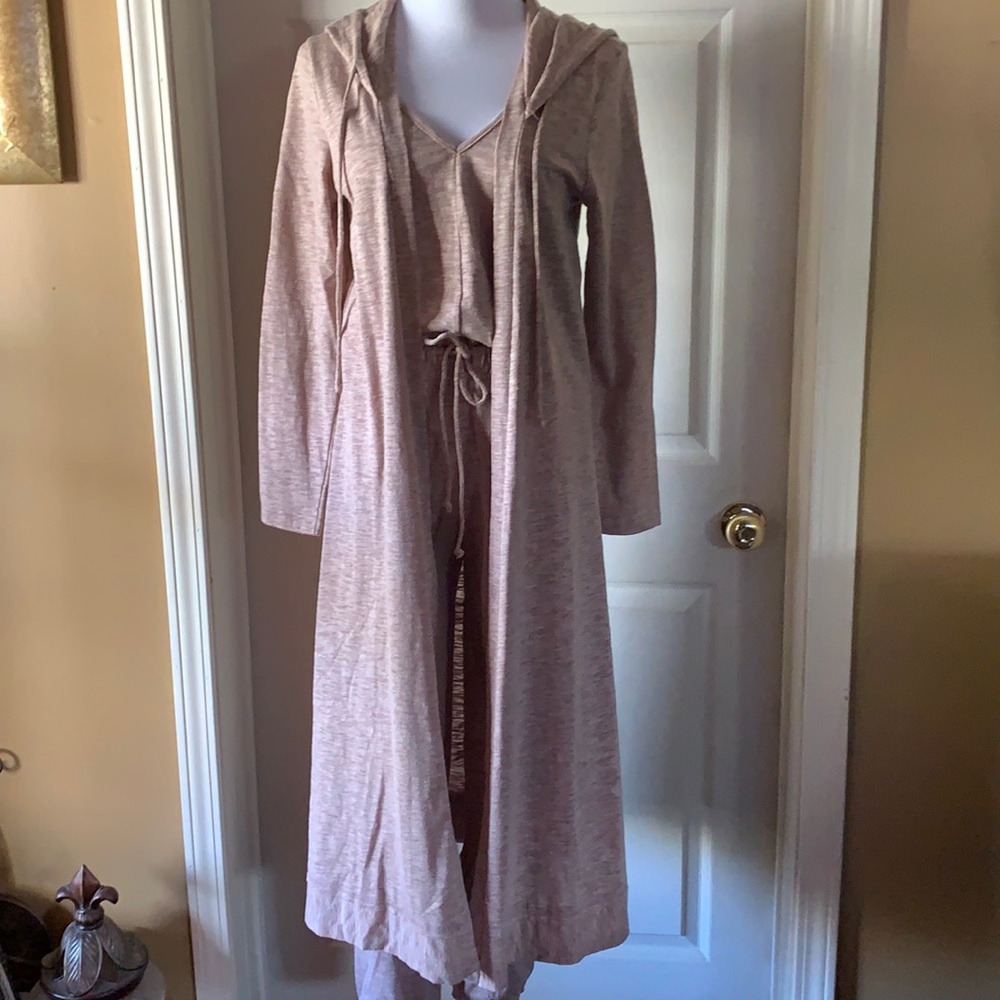 NWOT Daniali oatmeal 3piece hooded outfit